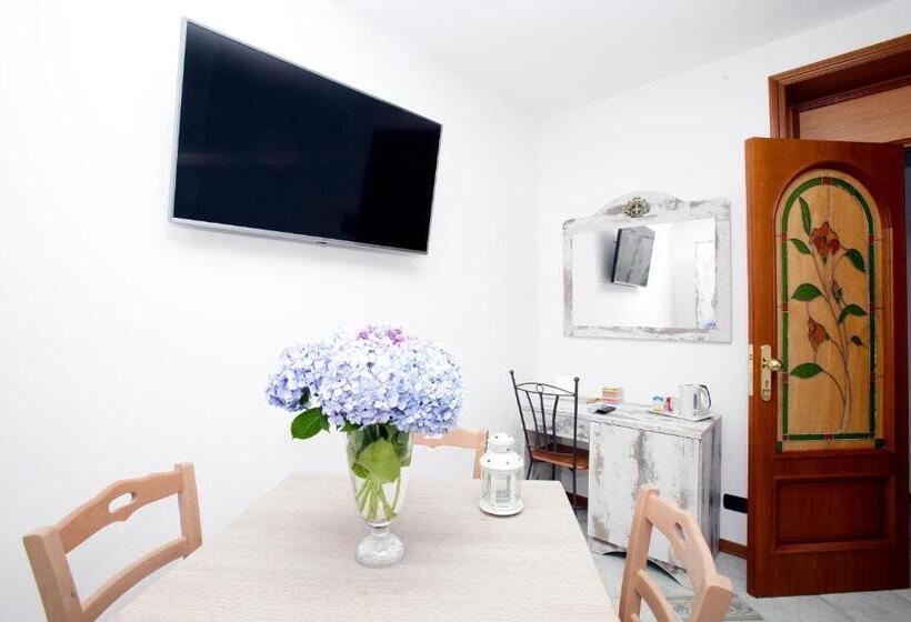 주니어 스위트, Luxury Room Vittorio Emanuele Ii