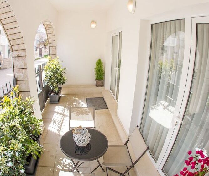 آپارتمان لوکس 1 خوابه, Villa Dieden
