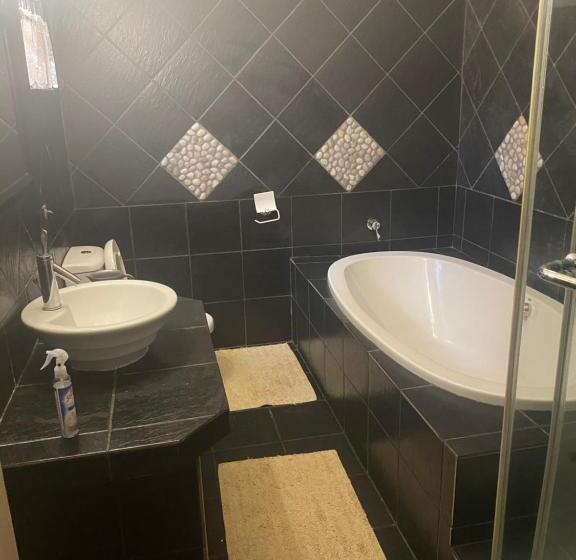 Семейный Номер, A Pousada Guesthouse
