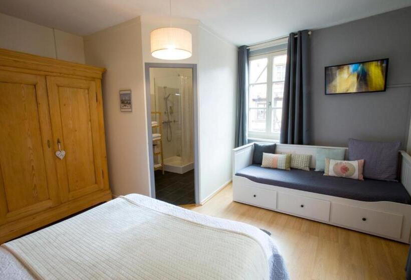 Трехместный Номер Классика, Chambres Chez Laurence
