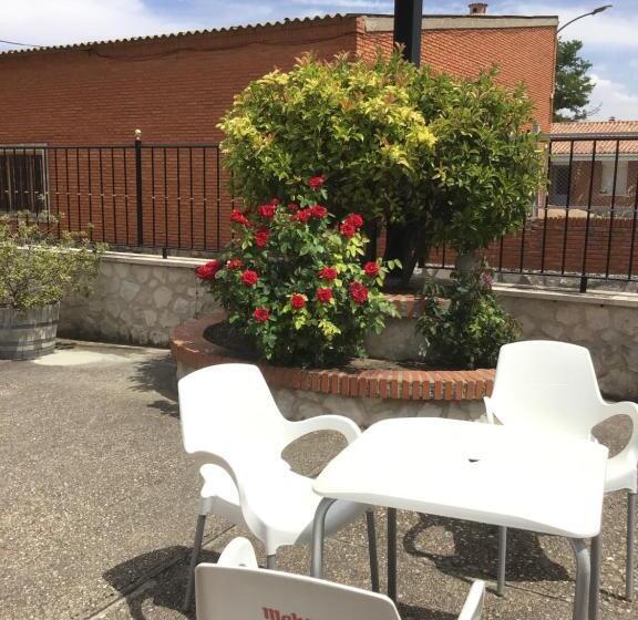 Номер Стандарт Индивидуальный, Hostal Infante Peñafiel