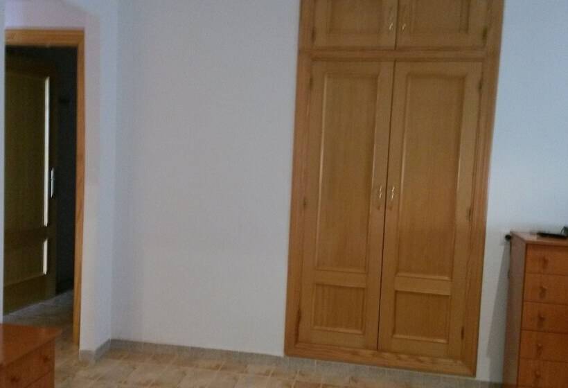Номер Стандарт Адаптированный для Инвалидов, Hostal Virgen Del Pilar