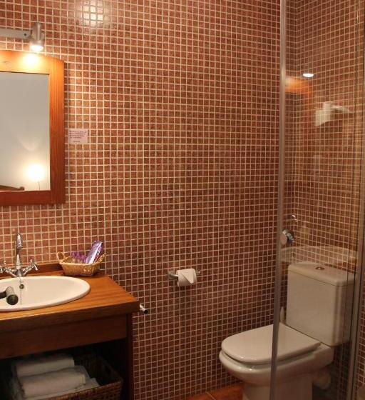 Номер Стандарт, Hostal L´ou De Reig