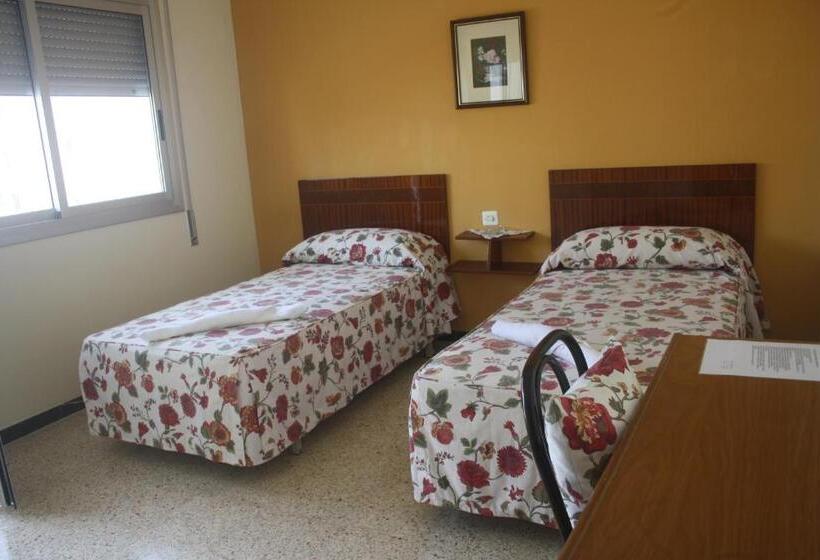 Номер Стандарт Совместная Ванная, Hostal Torre Mar