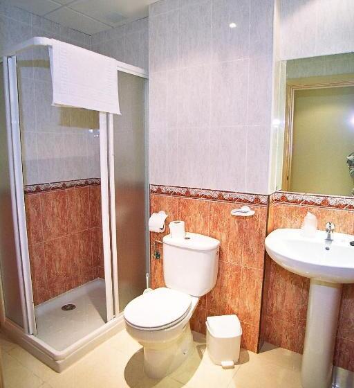 Номер Стандарт, Hostal Restaurante Hermanos Zamora