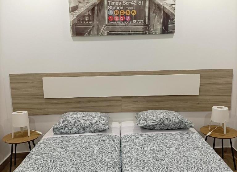 Номер Стандарт, Good Vibes  Lagos Guesthouse