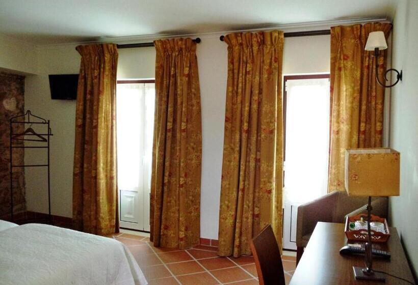 Номер Superior, Casa Do Largo   Golegã   Turismo De Habitação