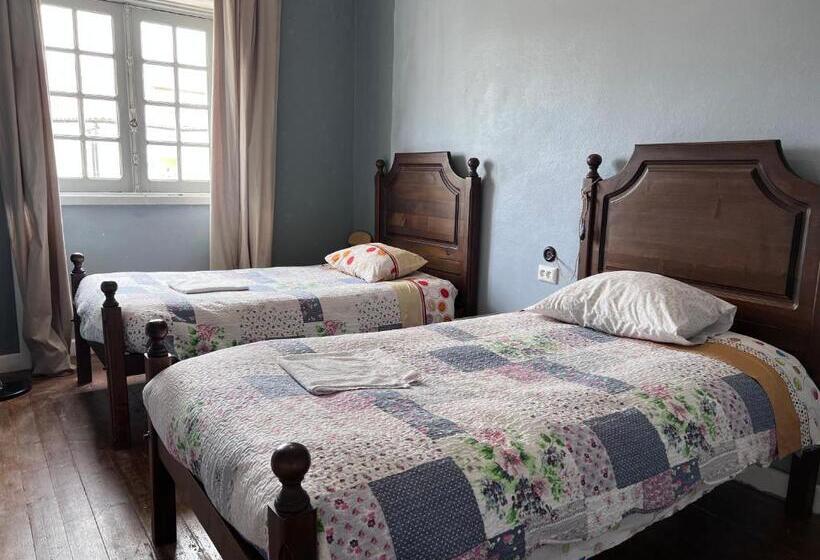 اتاق استاندارد با سرویس بهداشتی مشترک, Fernando Guest House