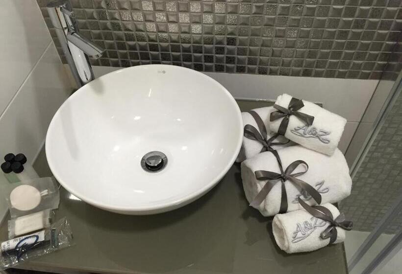 سوئیت با تخت بزرگ, Guest House A&z