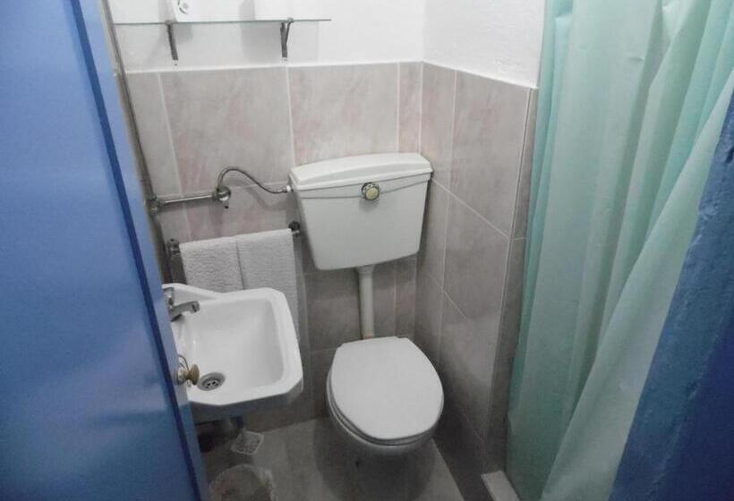 Семейный Номер, Hospedagem Chave D Ouro