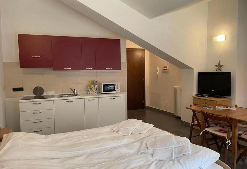 스탠다드 스튜디오, Residence Le Marmotte