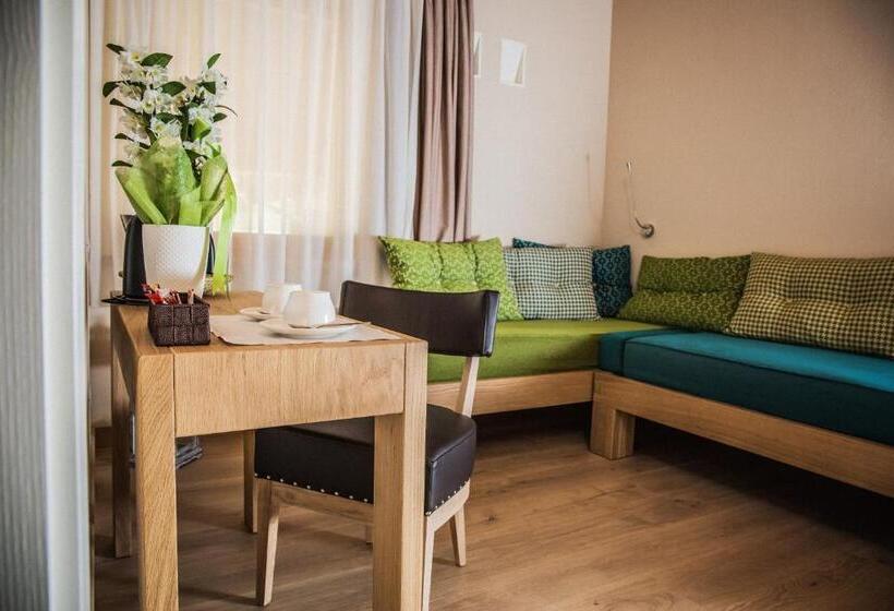 Quarto Superior Quádruplo, Agriturismo La Pertica