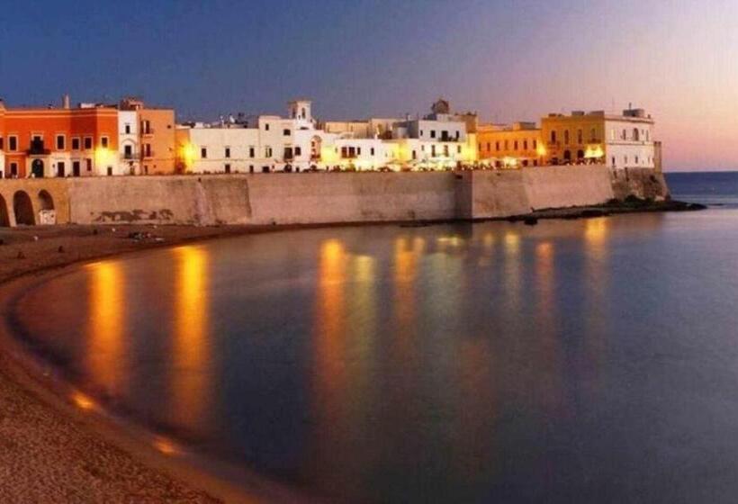 Четырехместный Номер Стандарт с Балконом, Luxury Residence Gallipoli