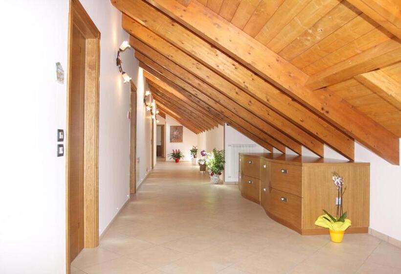 Номер Стандарт, Gilda Inn Agerola