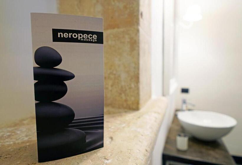 高级大房间, Neropece