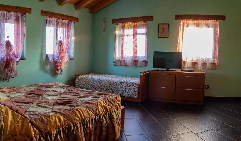 Номер Стандарт Трехместный, Agriturismo Casa Casoni