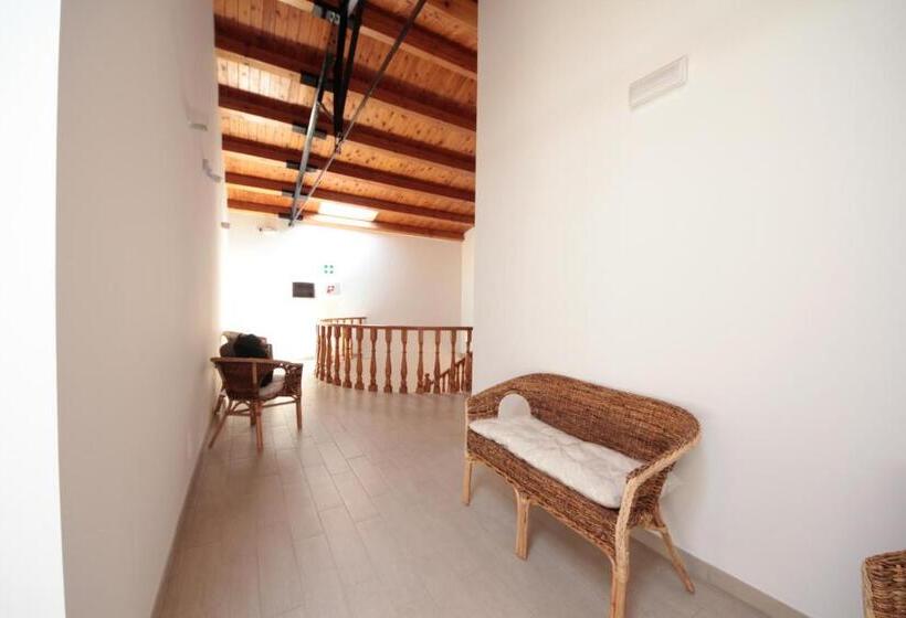 Economy Quadruple Room, Il Veliero