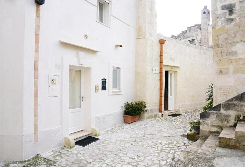 اتاق استاندارد, Rizzi Residence