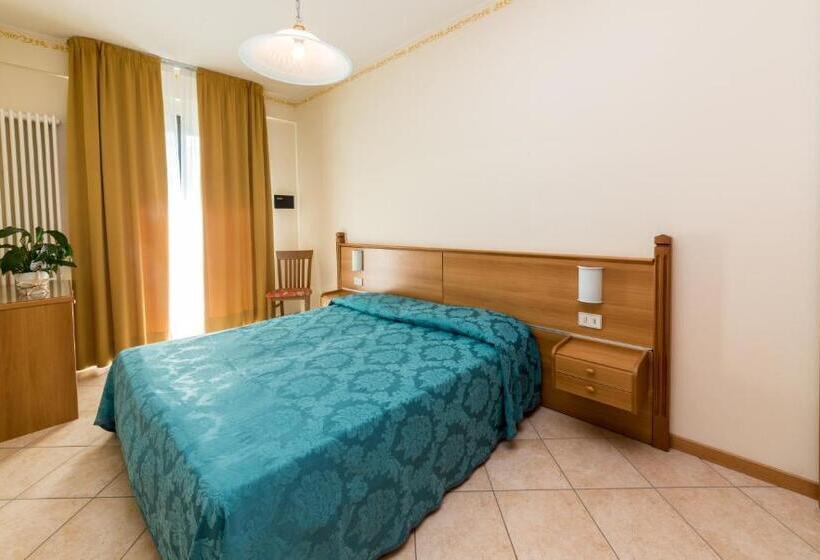 آپارتمان 1 خوابه, Residence California