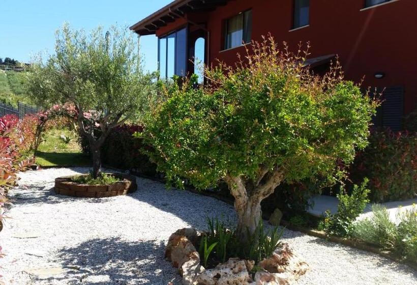 استودیوی استاندارد, Country House Ciliegia Rossa