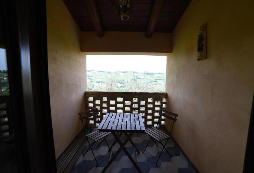 Номер Deluxe с Балконом, Agriturismo  La Valle Degli Ulivi