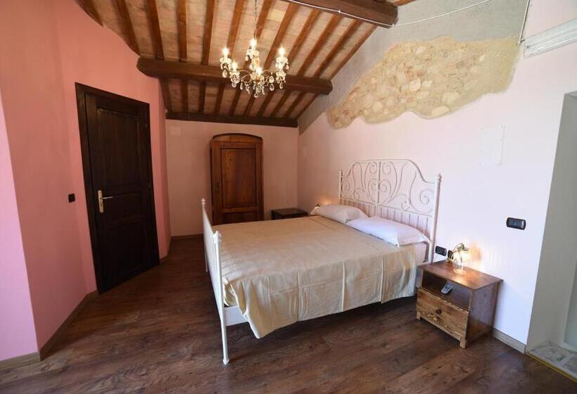 Люкс Повышенной Комфортности, Agriturismo  La Valle Degli Ulivi