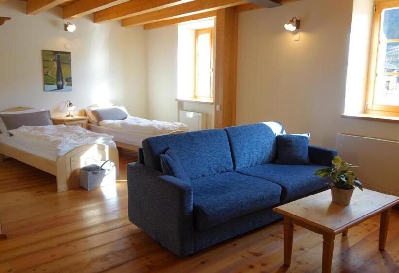 스탠다드 스튜디오, Agriturismo Maso Besleri