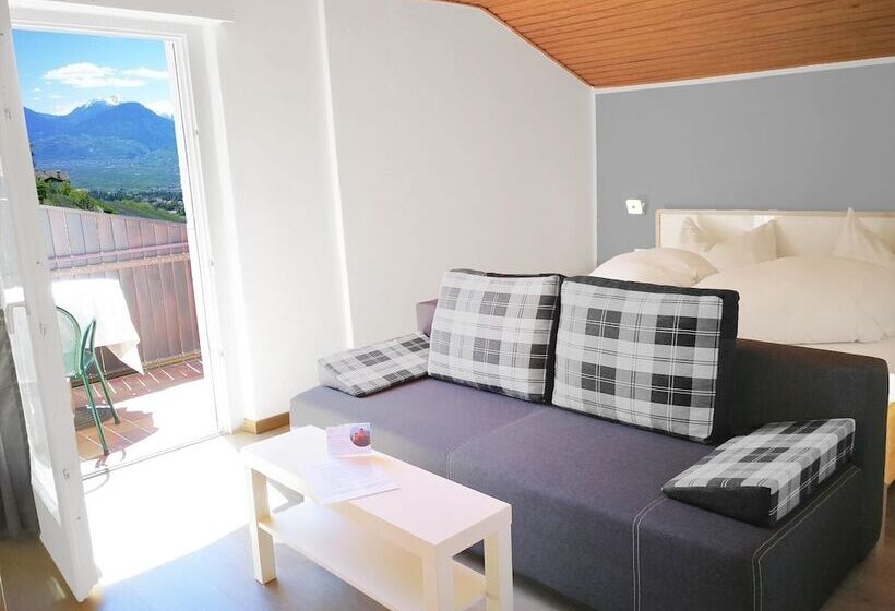 Номер Стандарт с Балконом, Schenna Garni Eden Bed & Breakfast