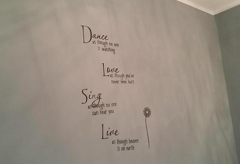 四人标准间, Il Sole E La Luna