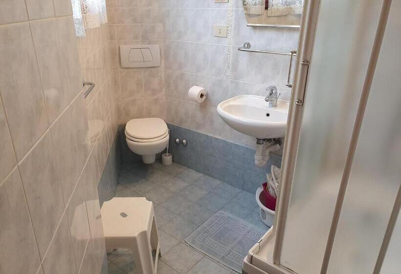 Студио Стандарт с Балконом, Residence Olivotti