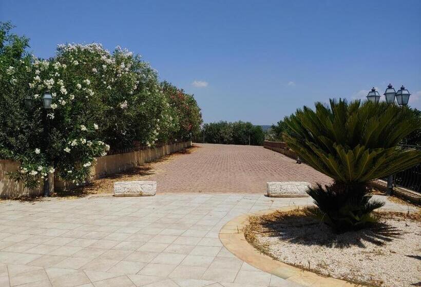 اتاق خانوادگی, Tenuta Bellaprima Caltagirone