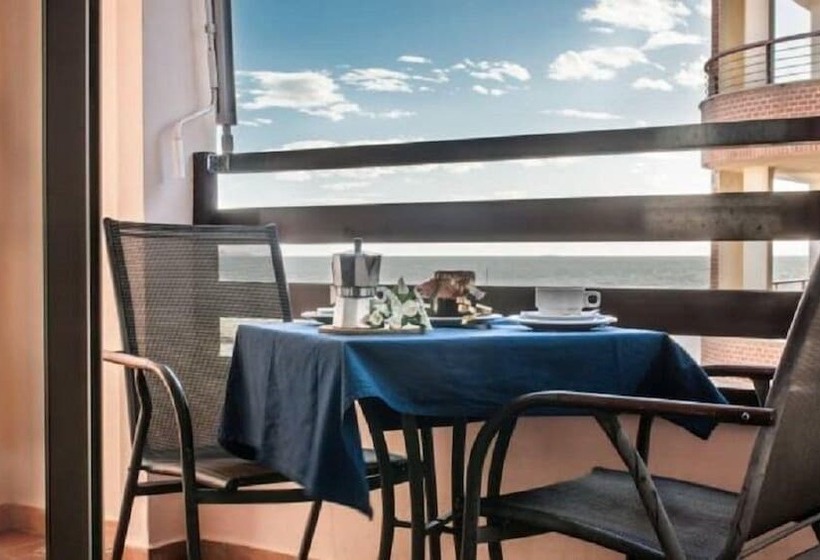 آپارتمان 1 خوابه با بالکن و چشم‌انداز دریا, Residence La Rosa Di Nettuno