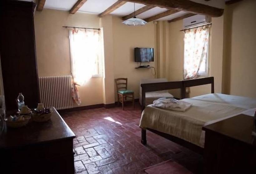Номер Стандарт Трехместный, Agriturismo Montevecchio Isolani