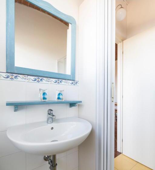 Студия Стандарт, Agriturismo Montevecchio Isolani