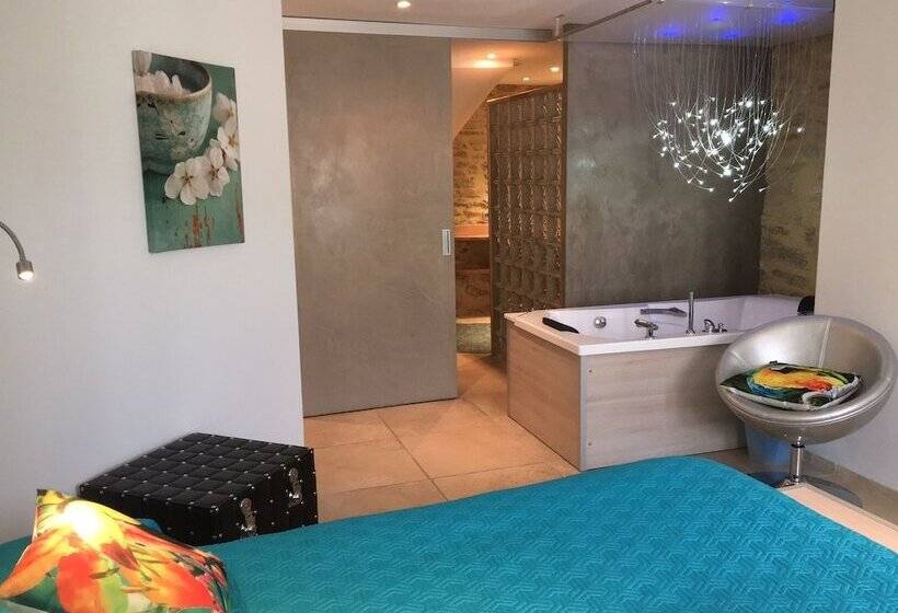 Номер Стандарт с Гидромассажем, Chambres Du Vieux Bistrot