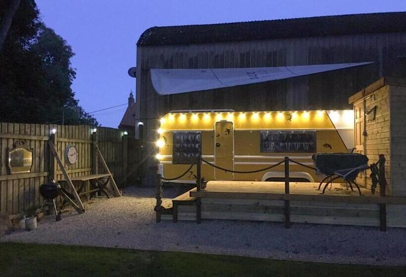 Номер Стандарт, Dale Farm Holidays