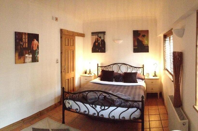 اتاق استاندارد, Tanglewood Gatwick Bed & Breakfast