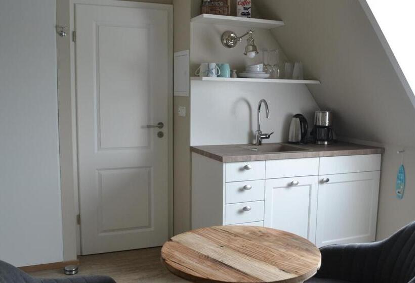 Quarto Estandar, Lagune No1