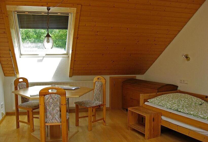 חדר משפחתי, Die Sprachpension   The Language Guesthouse
