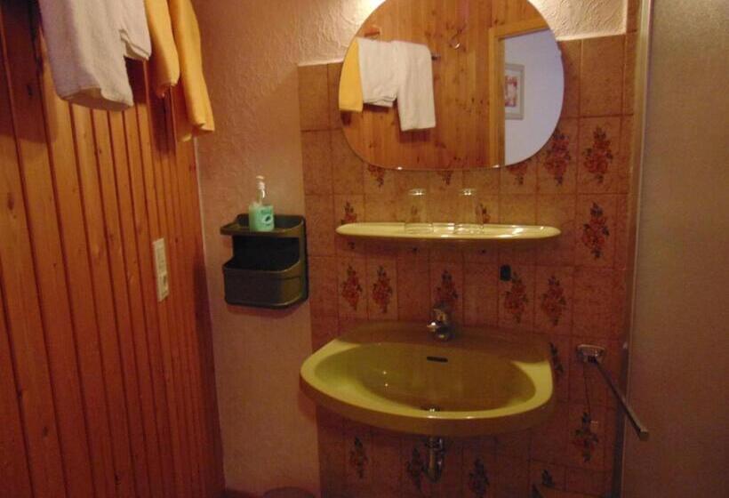 Номер Стандарт, Gasthaus Rebstock