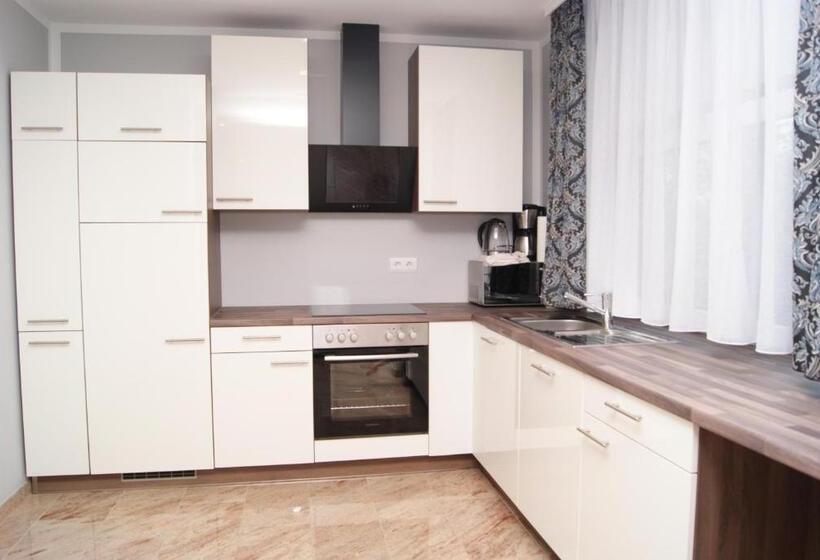 Apartamento Dúplex 1 Dormitório, Merkel Villa Apartamente
