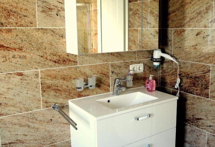 Apartamento 1 Dormitório, Merkel Villa Apartamente