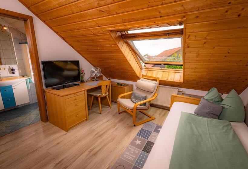 Номер Стандарт Индивидуальный, Gasthof Schneiderwirt, Kipfenberg Ot Hirnstetten
