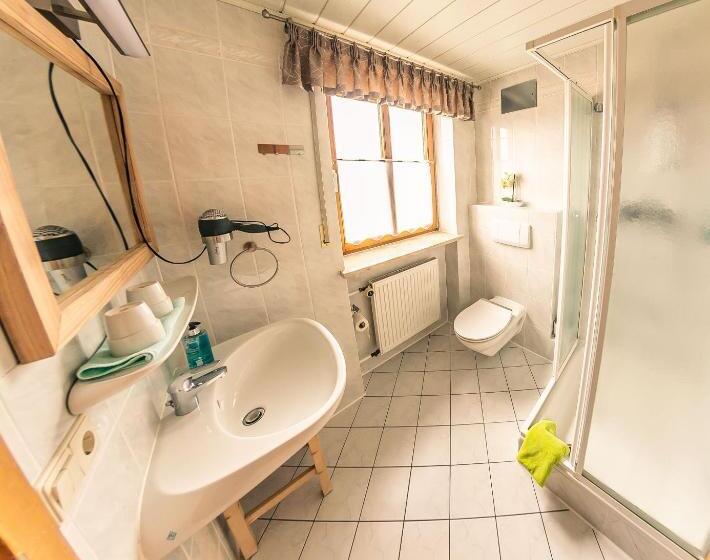 Номер Стандарт, Gasthof Schneiderwirt, Kipfenberg Ot Hirnstetten