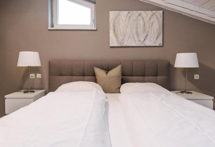 Suite with lake view, Garni   Chiemsee Pension Seebruck