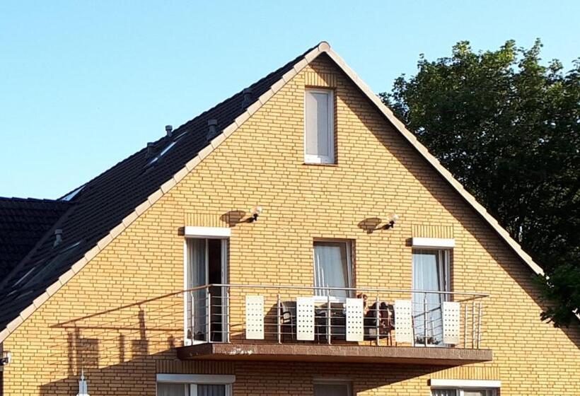 اتاق خانوادگی, Pension Haus Erika