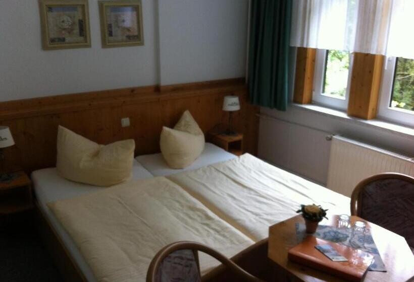 Номер Стандарт, Pension Tannenrausch
