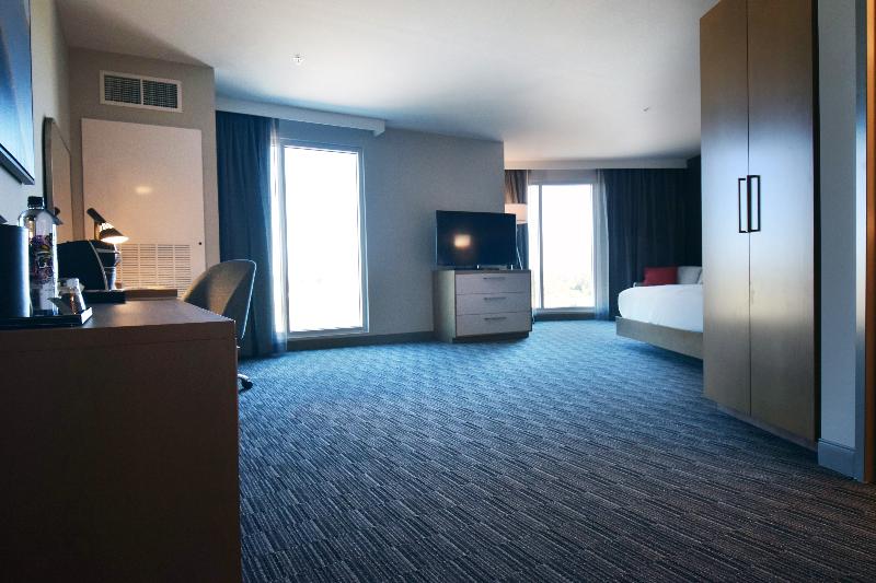 חדר דחוקס עם מיטת קינג, Legacy Hotel At Img Academy