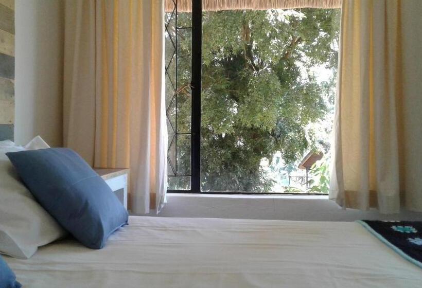 Номер Стандарт, Ledges Retreat