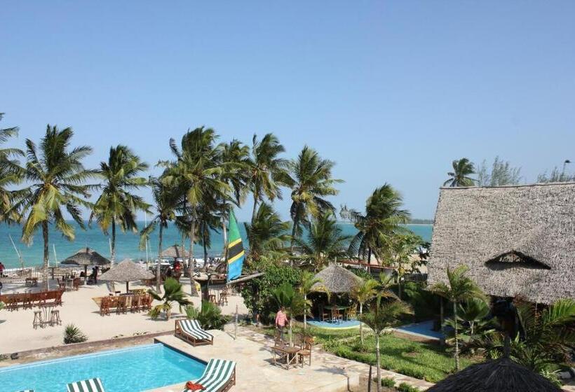 اتاق خانوادگی با چشم‌انداز دریا, Villa Dahl Beach Resort